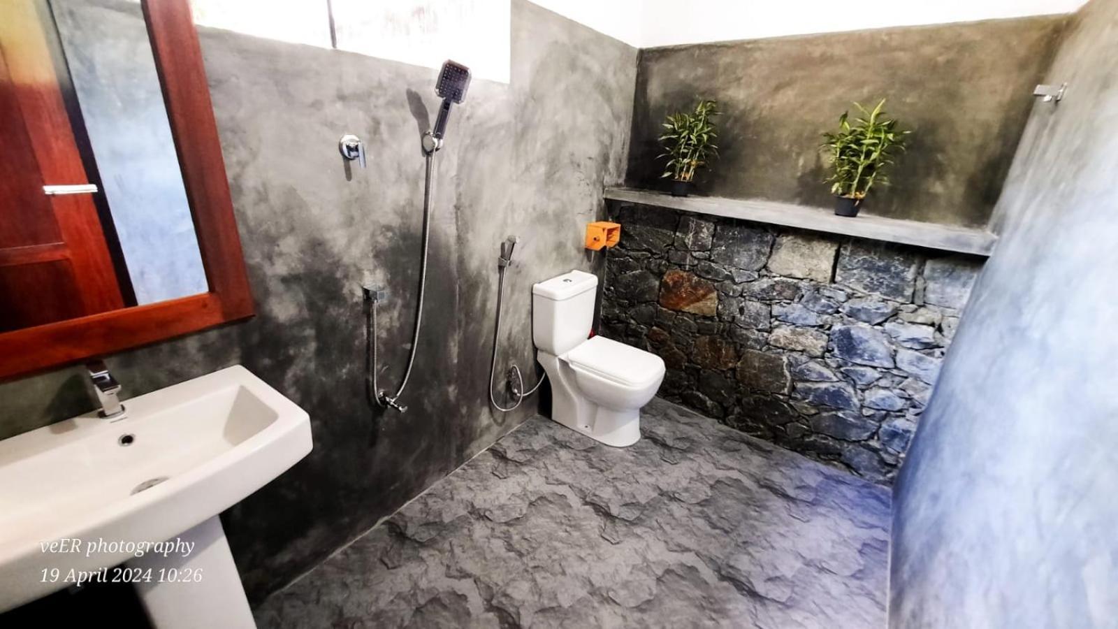 Jungle Escape Hiriketiya Hotel Dikwella Kültér fotó